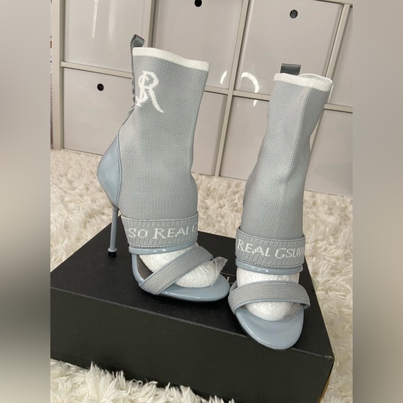 Blue Stilletto Sock Heels | GSUWOO - Picture 3 of 10